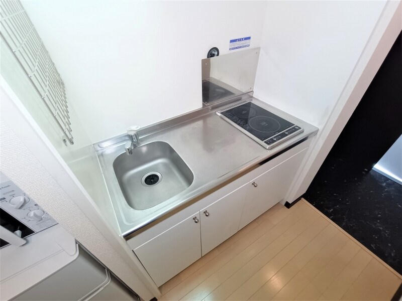 物件内観写真3　(コンロは2口コンロです。)