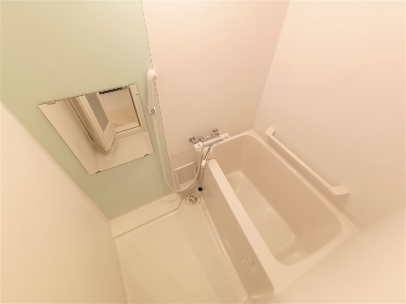 物件内観写真5　(浴槽スペースです。)