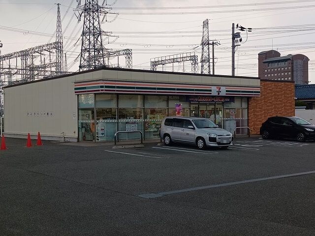 物件内観写真16　(セブンイレブン中垣内５丁目店様まで450m)