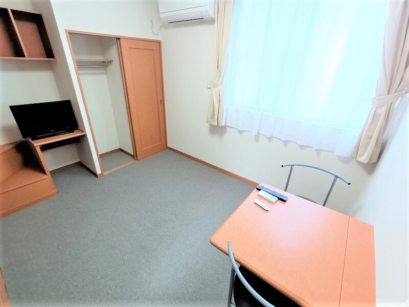 物件内観写真6　(家電・家具付き物件です。)