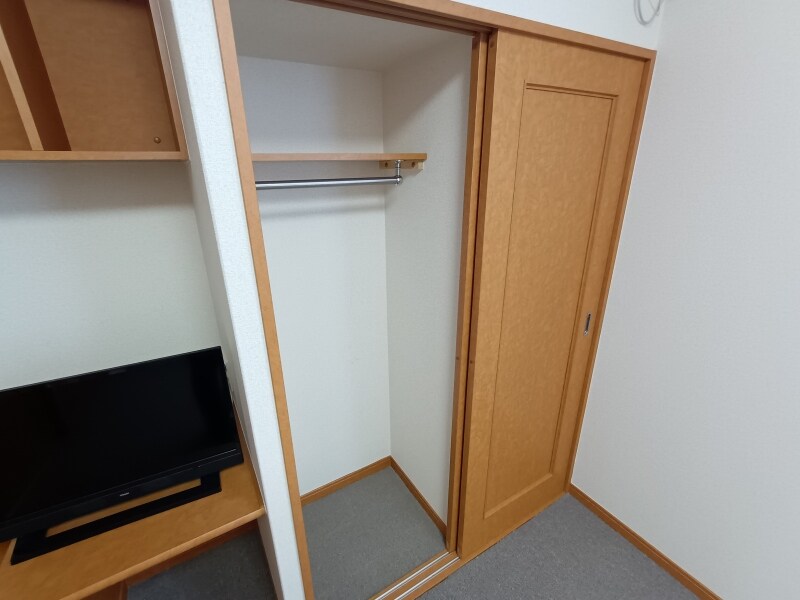 物件内観写真14　(収納スペースです。)
