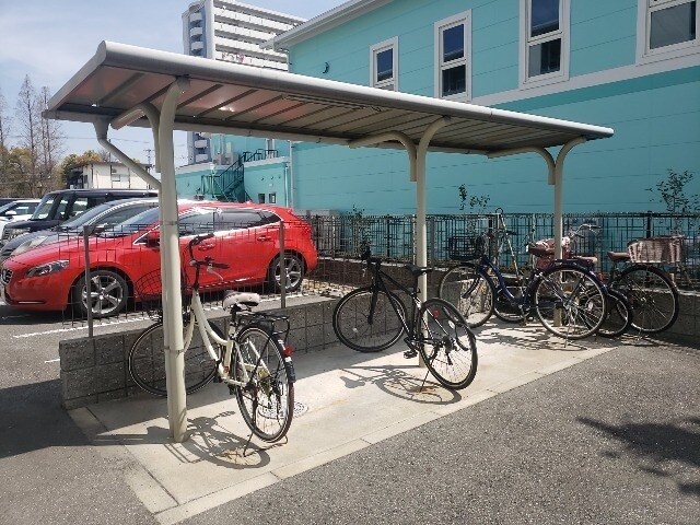 物件内観写真11　(駐輪場)