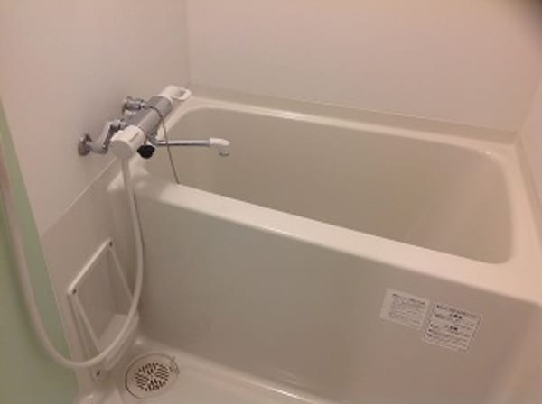 風呂画像(壁面の色はお部屋により異なります。)