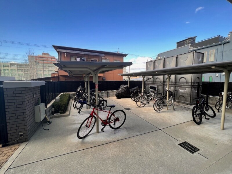 物件内観写真14　(駐輪スペースです。)