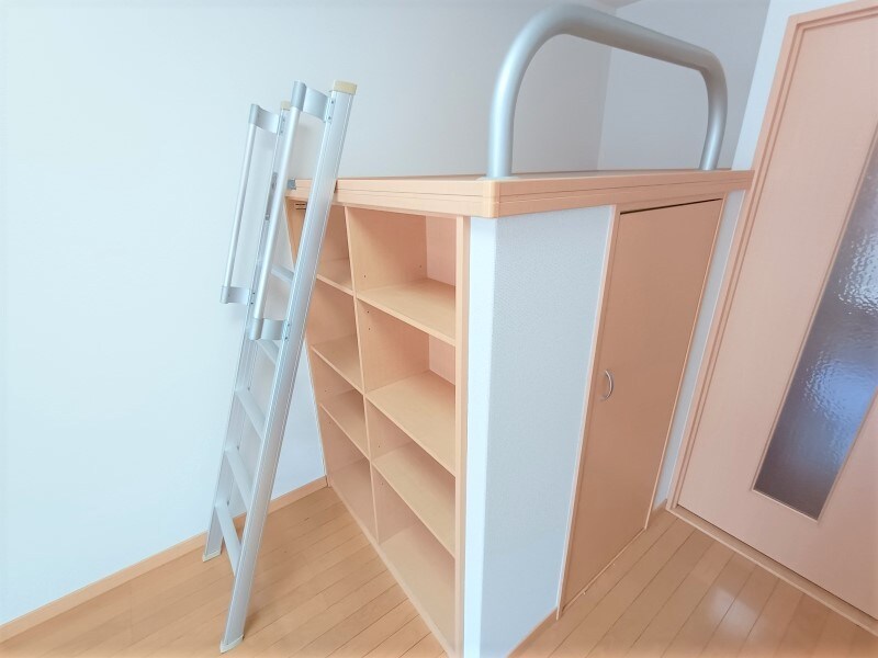 物件内観写真16　(収納スペースです。)