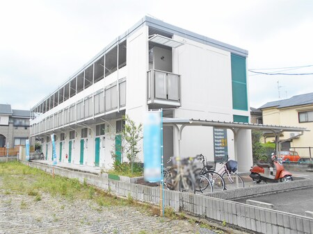 レオパレスプランタン高槻外観写真