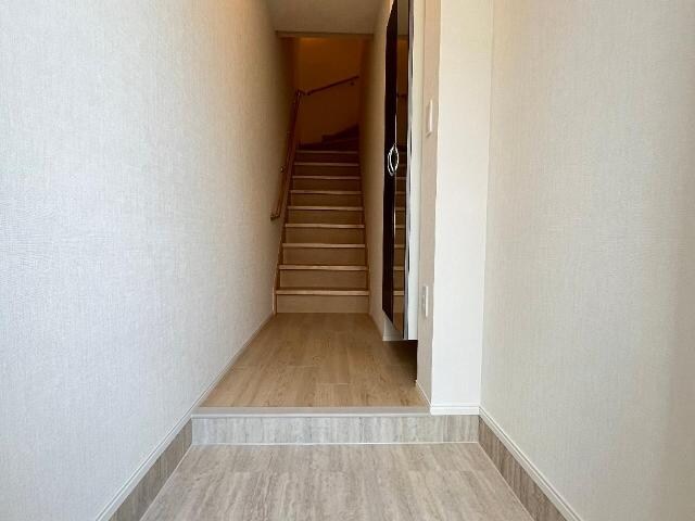 物件内観写真8　(玄関（イメージ）)
