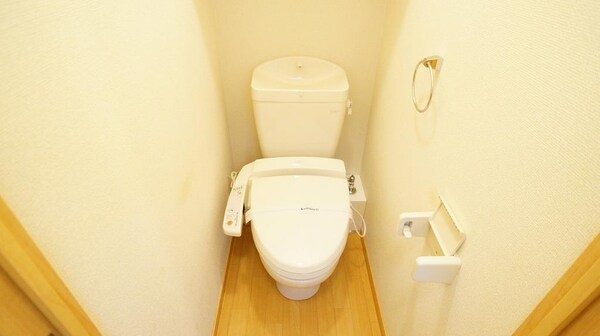 トイレ(温水洗浄便座付きです！)