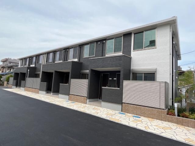 物件外観写真3　(同型タイプ)