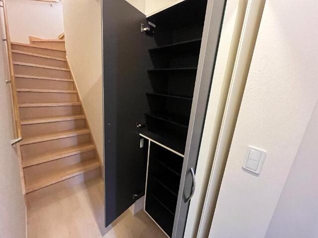 物件内観写真15　(下駄箱（イメージ）)