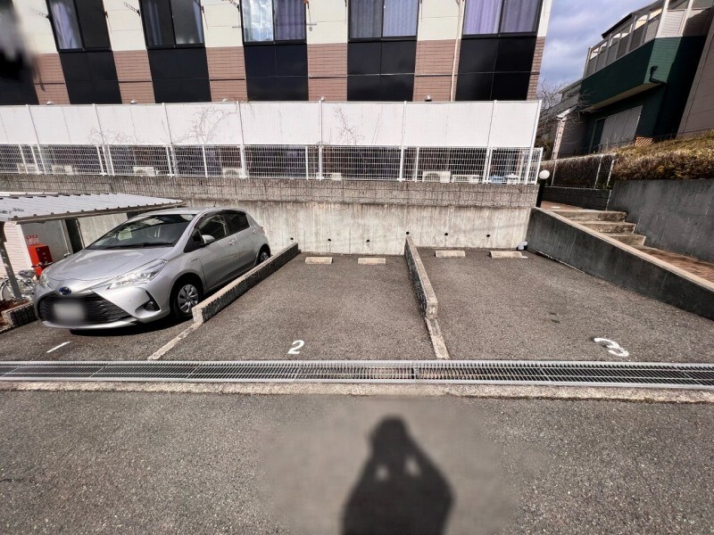 物件内観写真10　(駐車場は別料金となります。)