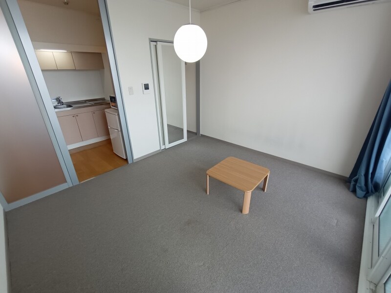 物件内観写真6　(家電・家具設置部屋です。)