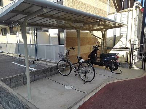 その他(自転車置き場は無料でご利用いただけます。)