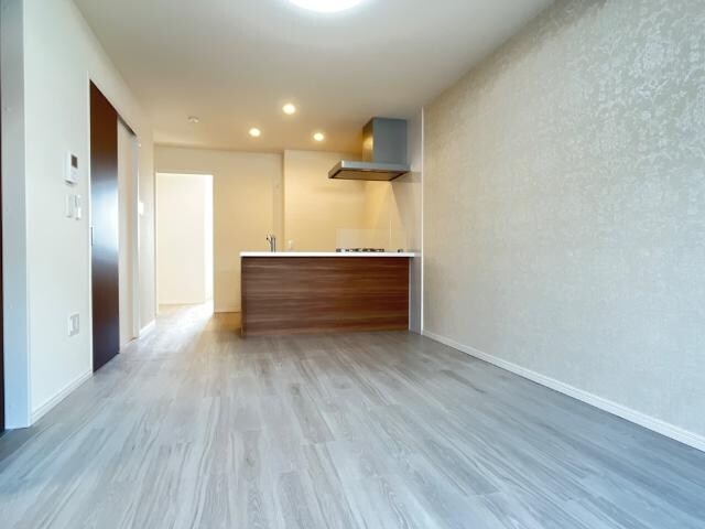 物件内観写真4　(リビング)