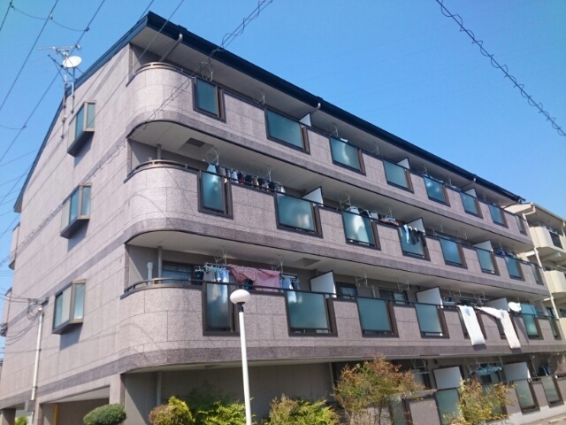ドミールＡＭ