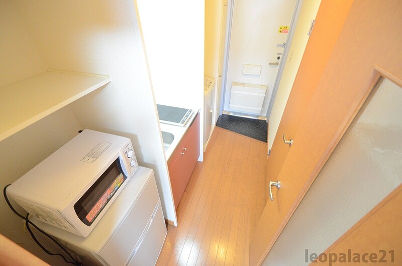 物件内観写真10　(家具家電付きのお部屋♪)