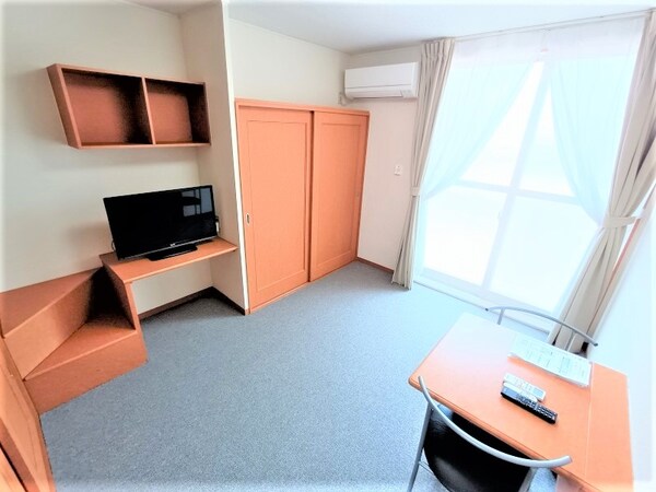リビング(家電・家具付きのお部屋です。)