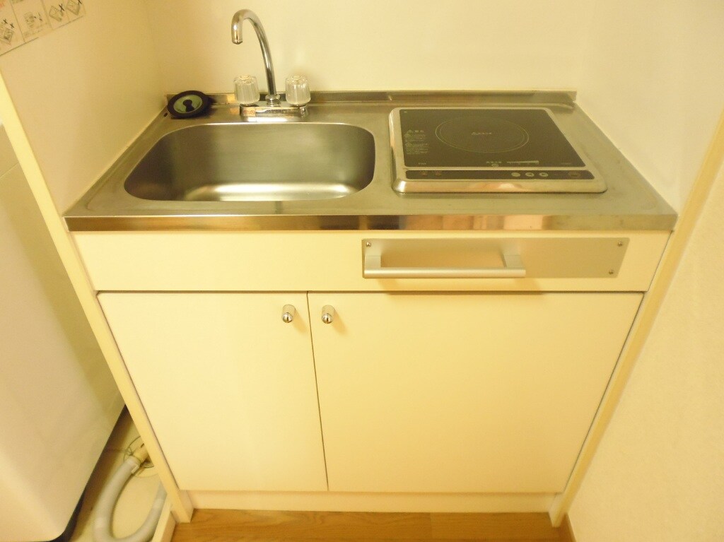 物件内観写真3　(１口のＩＨクッキングヒーター付です。)