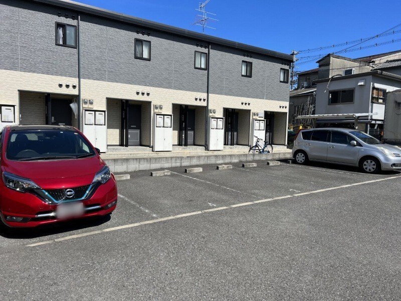 物件内観写真12　(駐車場スペースです。)