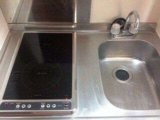 物件内観写真18　(安全性に配慮されたラジエントヒーター。)