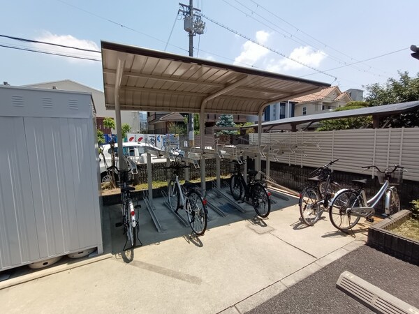 その他(駐輪スペースです。)