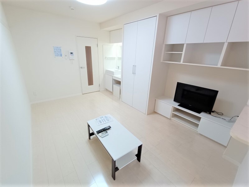 物件内観写真6　(家電・家具付きのお部屋です。)