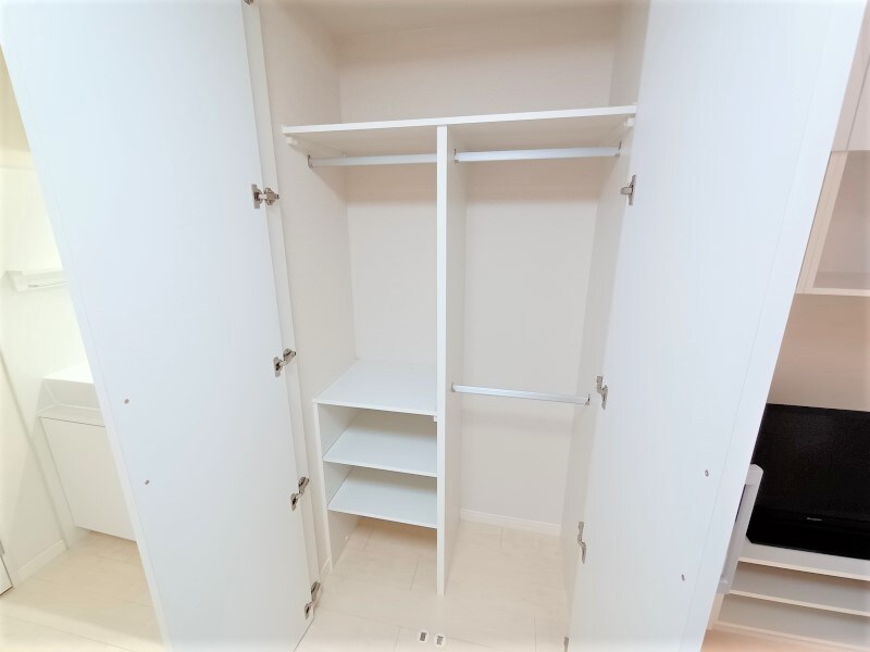 物件内観写真13　(収納スペースです。)