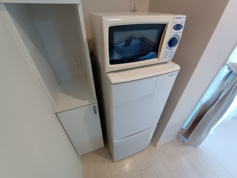 物件内観写真17　(家電・家具付きのお部屋です。)