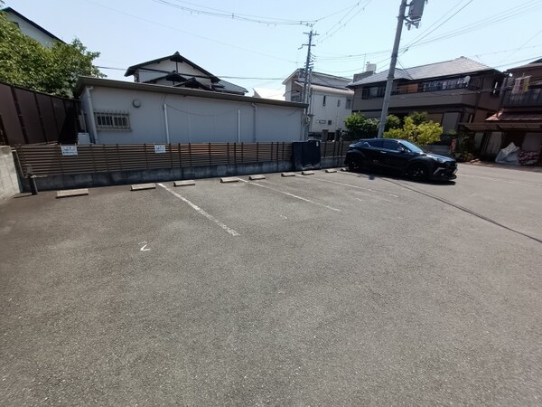 その他(駐車場は別料金となります。)