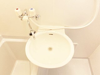 物件内観写真11　(同タイプ物件の為、形状や間取寸法、色調等が実際とは異なります)