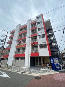 ナニワIII番館の外観写真