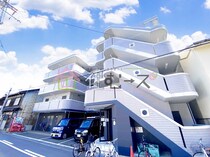 レナジア舎利寺の外観写真