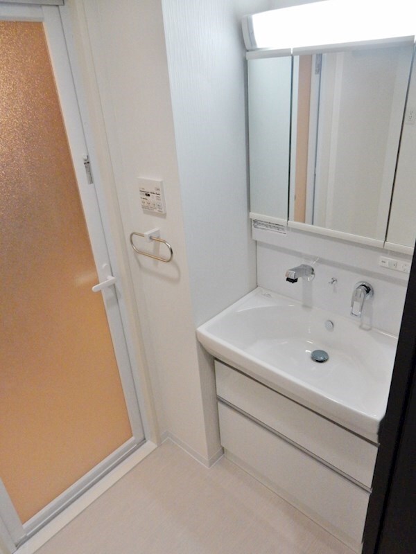 物件内観写真9　(洗面所)