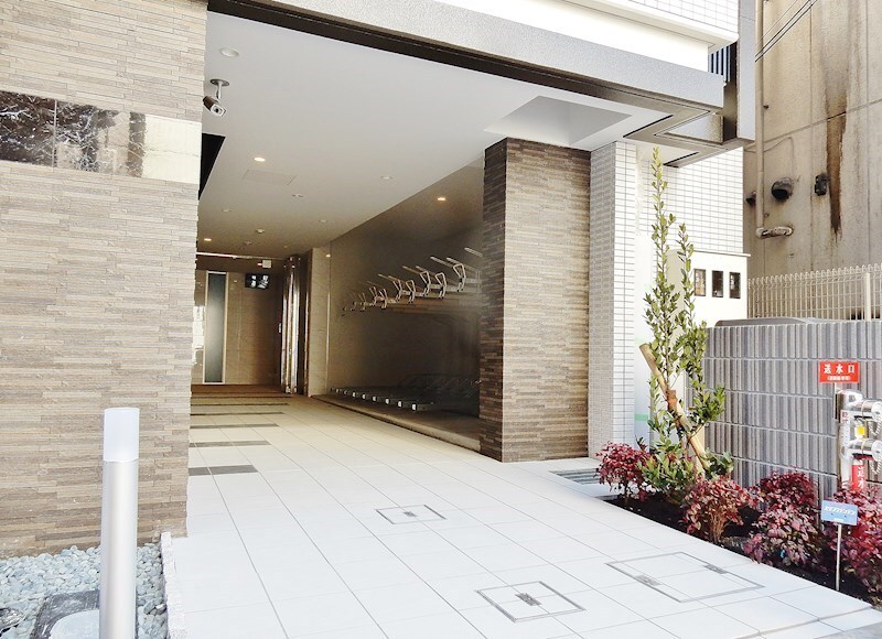 物件内観写真17　(エントランス)