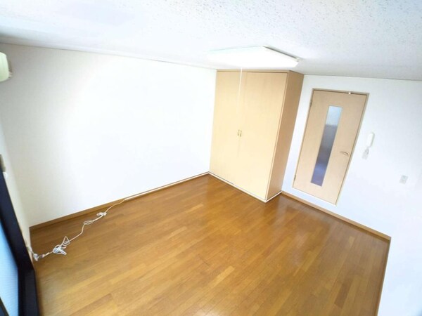 リビング(写真と異なる場合が御座います)