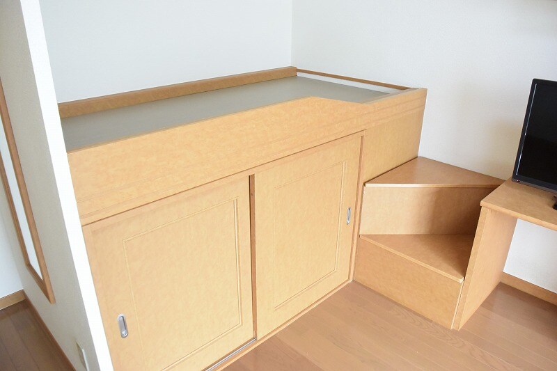 物件内観写真10　(ロフトでぐっすり出来ます。)