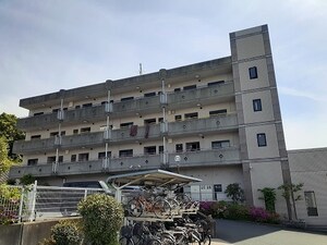 アヴニール外観写真