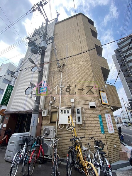 ストロング第５新大阪外観写真