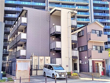 レオパレスフィオレ２外観写真