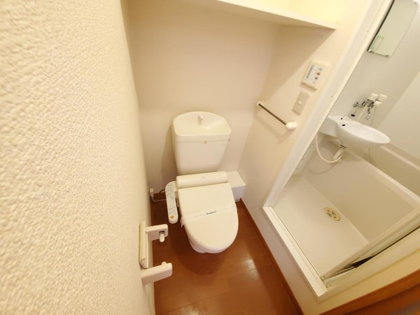その他(温水洗浄便座で安心♪)