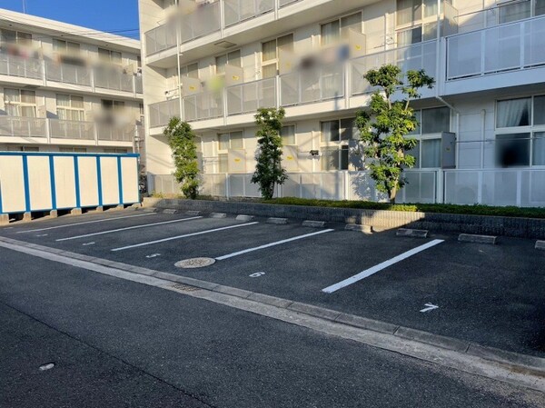 その他(駐車場は別途料金が必要です。)
