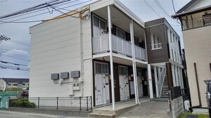 レオパレス政木外観写真