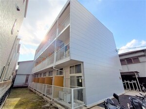 レオパレスルシェルブルー東大阪外観写真