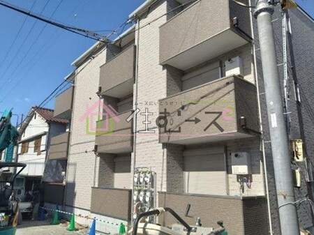 ロイヤルクォーターII外観写真