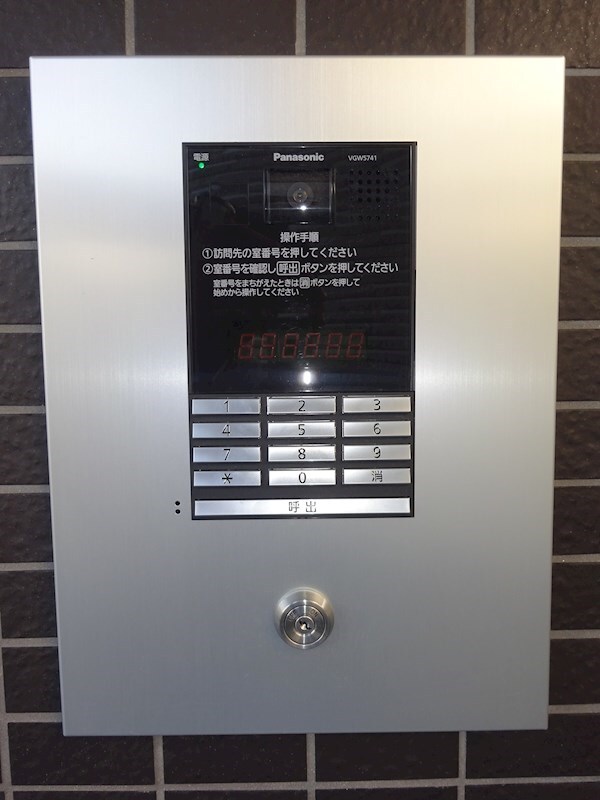 物件内観写真13　(オートロック・モニター付きインターホン)