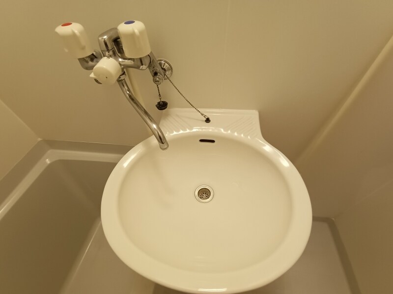 物件内観写真11　(洗面台スペースです。)