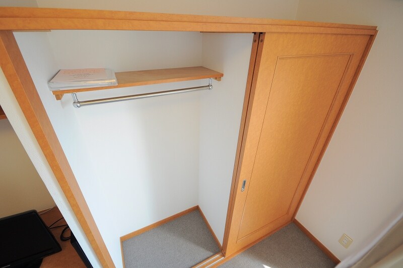 物件内観写真16　(実際の収納は仕様が異なる場合がございます)