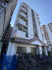 メゾンドゥ・レイナIIIの外観写真