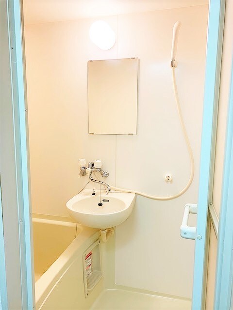 物件内観写真4　(同タイプ物件の為、形状や間取寸法、色調等が実際とは異なります)