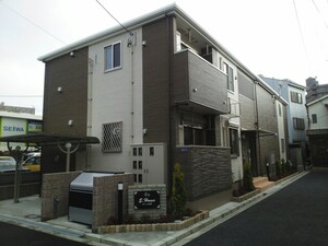 Ｅ，Ｈｏｕｓｅ外観写真